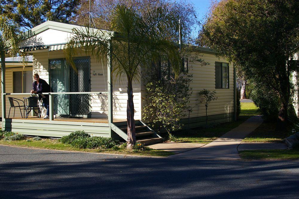 Big4 Moama Holiday Park Esterno foto