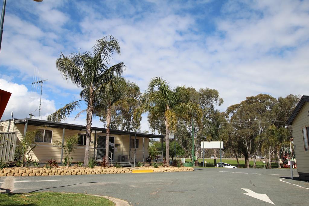 Big4 Moama Holiday Park Esterno foto